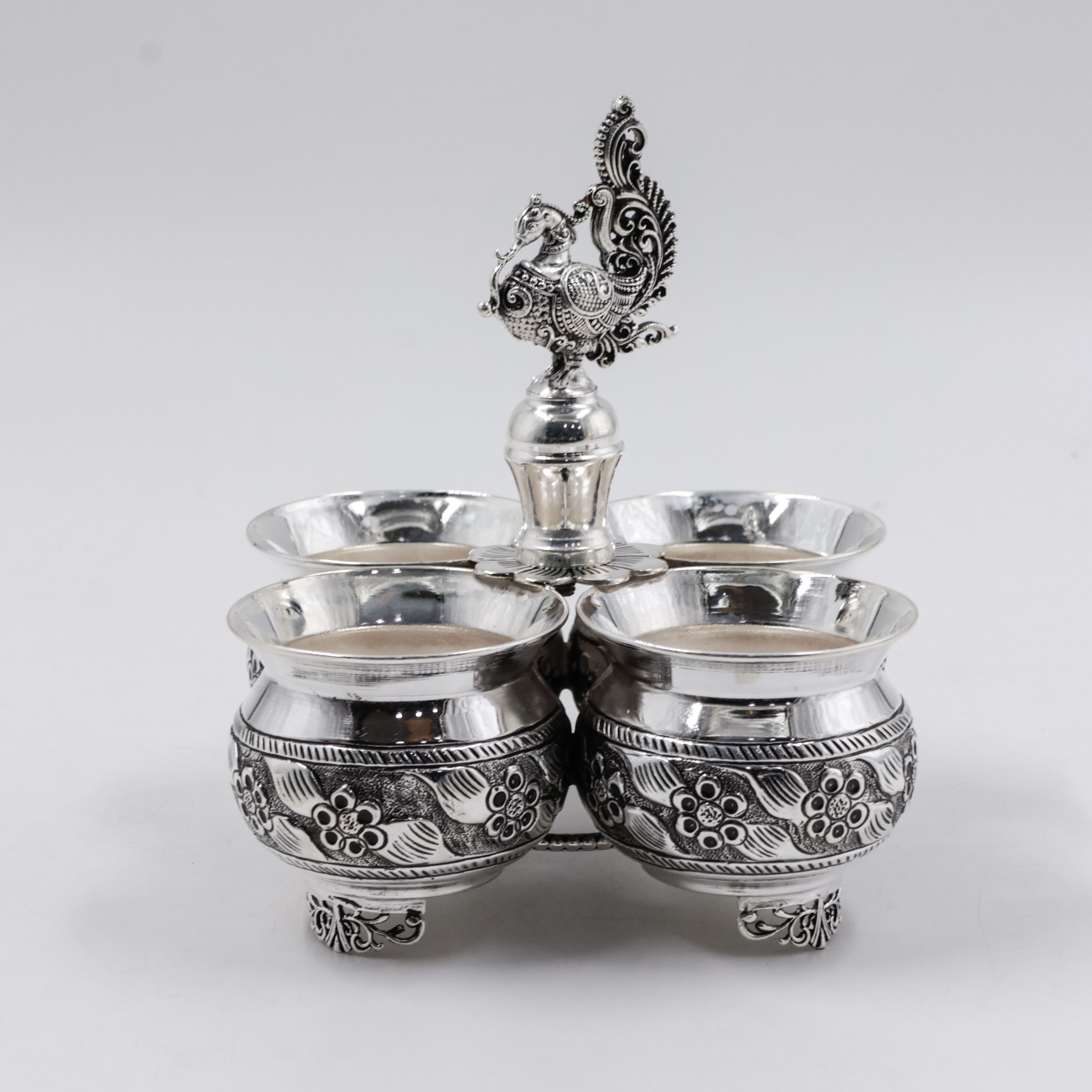 New Akshaya Jewellers - Anituqe 92.5 Four Bowl Stand For Kumkum